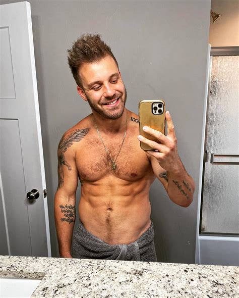 paulie calafiore gay sex tape|Big Brother 18’s Naked Male Houseguests: 25 Gifs And Pics Of。